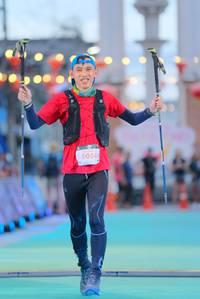 BIB: 5054
                            <button type="button" onclick="openModal(21766853)" class="btn btn-primary btn-sm float-right btn-popup" data-toggle="modal" data-target=".modal-high-quality">
                        <i class="fas fa-shopping-cart"></i> Add to Cart
                    </button>
                                            <button type="button" onclick="isThisMe(21766853, true)" class="btn btn-success btn-sm float-right btn-popup btn-isme hidden" data-toggle="tooltip" data-placement="bottom" title="นี่คือรูปของคุณใช่ไหม คลิกที่นี่เพื่อเอาเข้าอัลบั้ม">
                        <i class="fas fa-plus"></i> Add to album
                    </button>
                    <button type="button" onclick="isThisMe(21766853, false)" class="btn btn-warning btn-sm float-right btn-popup btn-isnotme hidden">
                        <i class="fas fa-ban"></i> Remove from album
                    </button>